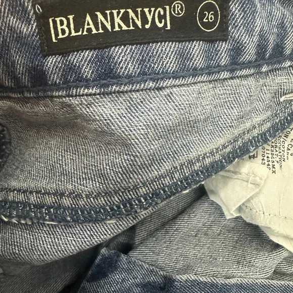 BlankNYC Magic Hour Jeans size 26 Blue Studded Denim Pants - Picture 4 of 7